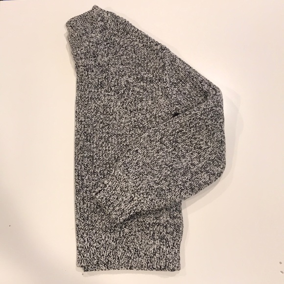 H&M Sweaters - H&M High Neck Balloon Sleeve Sweater (Size S) H&M Sweaters - H&M High Neck Balloon Sleeve Sweater (Size S)